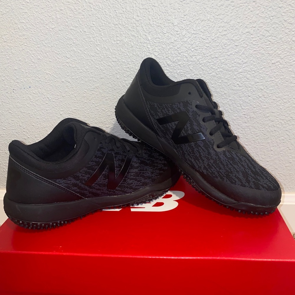 40v40 men’s turf shoes new balance